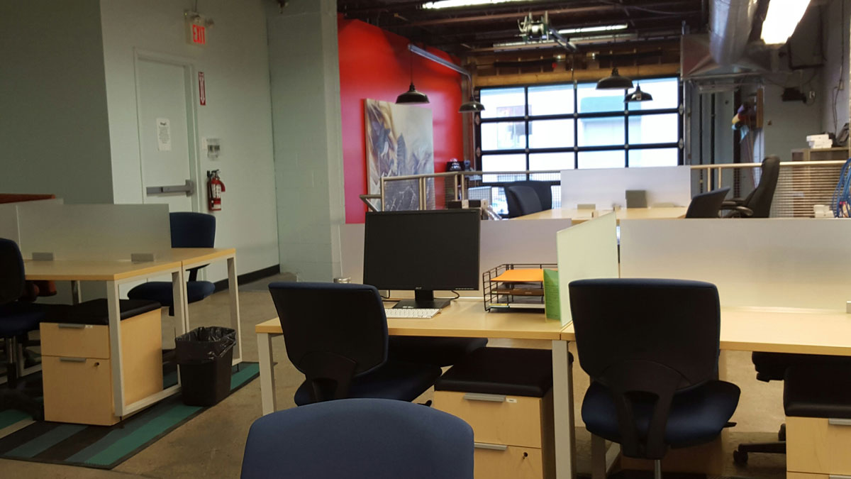 acme-works-dedicated-desks-3